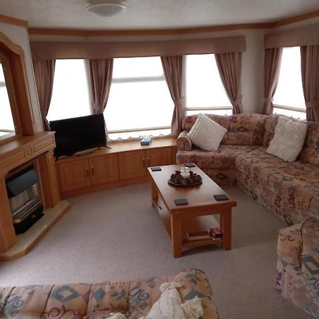 Holiday Home ฟอร์ฟาร์ ภายนอก รูปภาพ