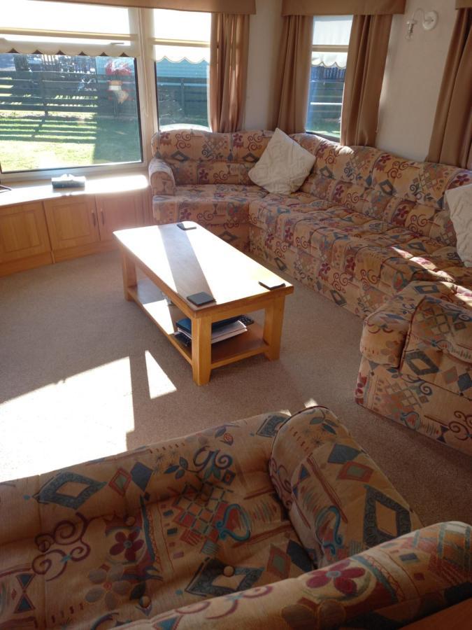 Holiday Home ฟอร์ฟาร์ ภายนอก รูปภาพ