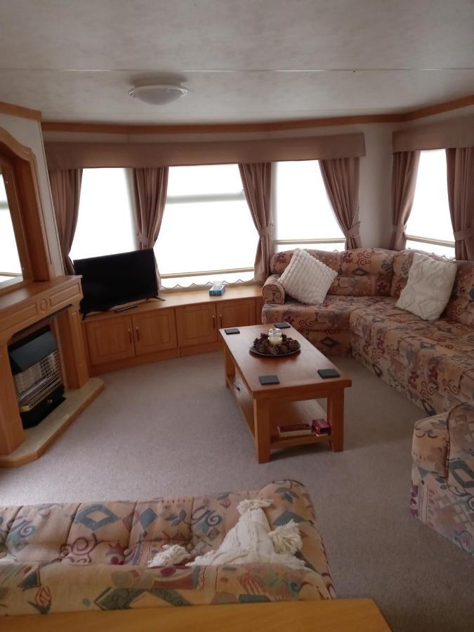 Holiday Home ฟอร์ฟาร์ ภายนอก รูปภาพ